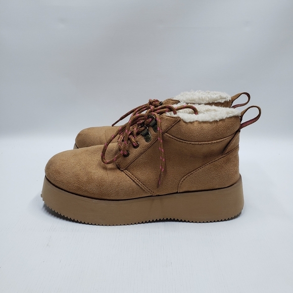 American Eagle Platform Ankle boots Lace Up Faux Suede Lined Size 8 Tan - Picture 9 of 14